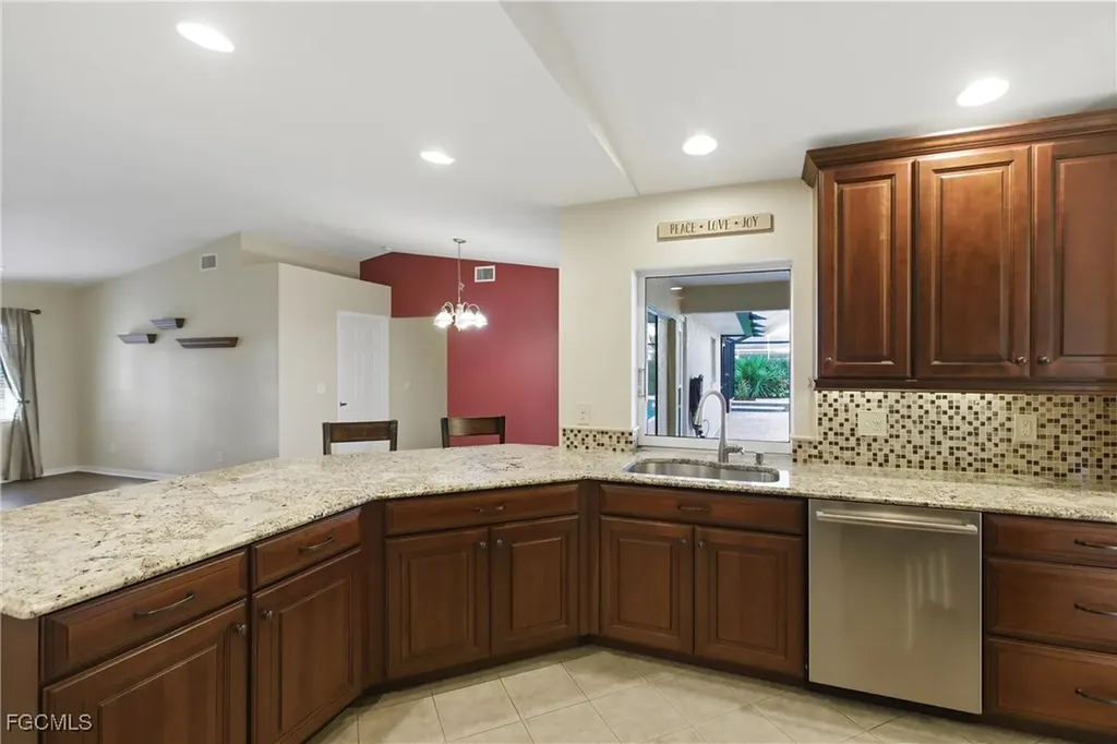 321 SE 30th Street Cape Coral FL 33904