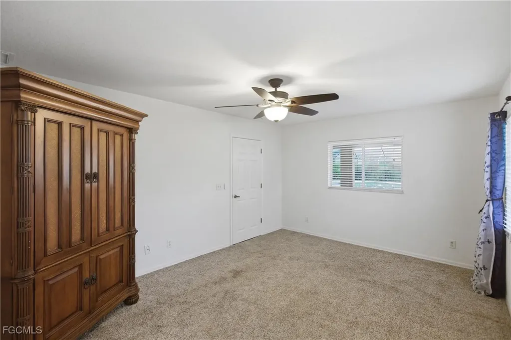 321 SE 30th Street Cape Coral FL 33904