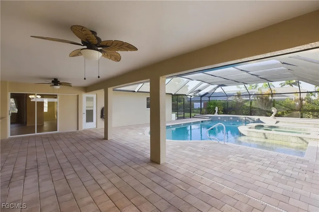 321 SE 30th Street Cape Coral FL 33904