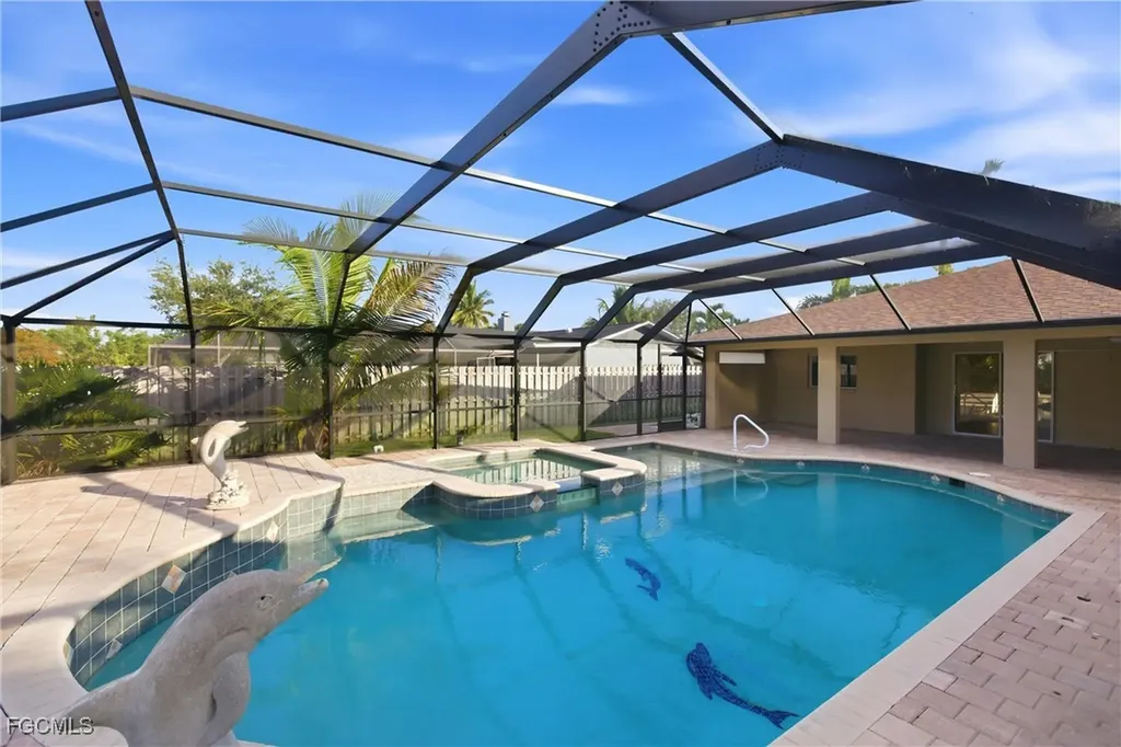 321 SE 30th Street Cape Coral FL 33904