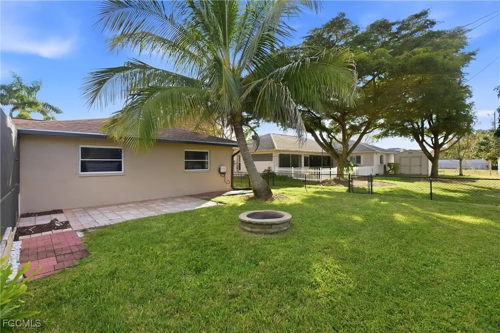 321 SE 30th Street Cape Coral FL 33904