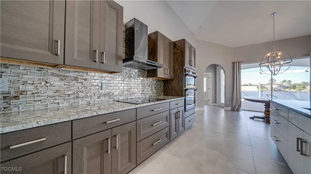 313 SE 33rd Terrace Cape Coral FL 33904