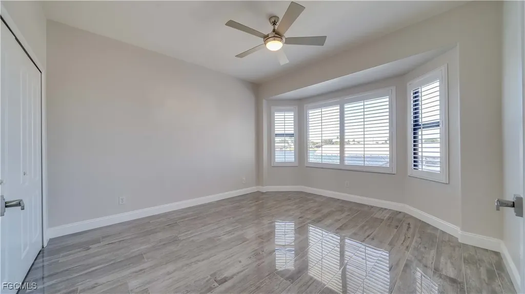 313 SE 33rd Terrace Cape Coral FL 33904