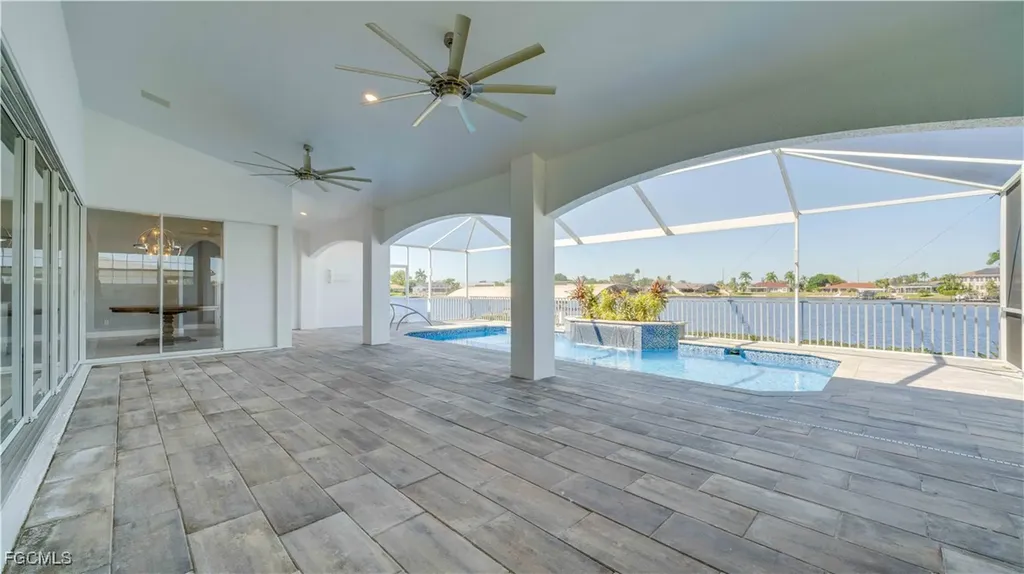 313 SE 33rd Terrace Cape Coral FL 33904