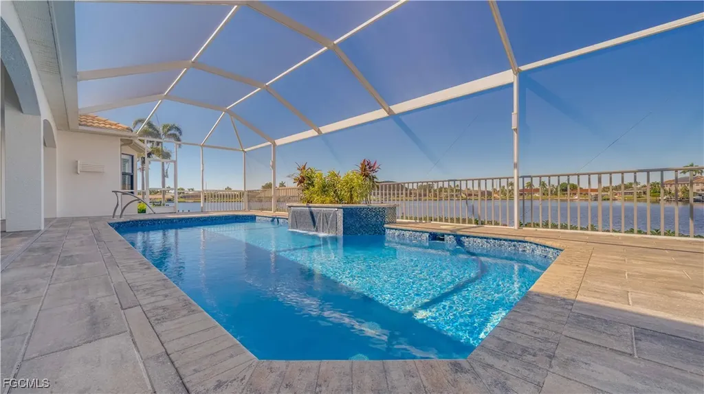 313 SE 33rd Terrace Cape Coral FL 33904