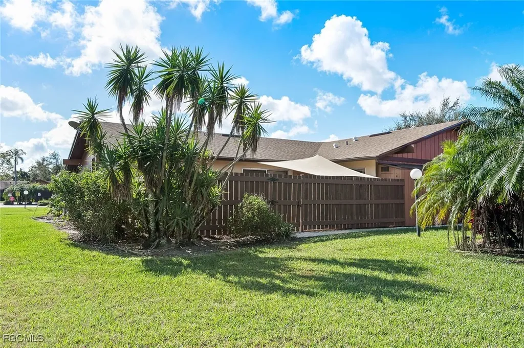 15467 Crystal Lake Drive North Fort Myers FL 33917