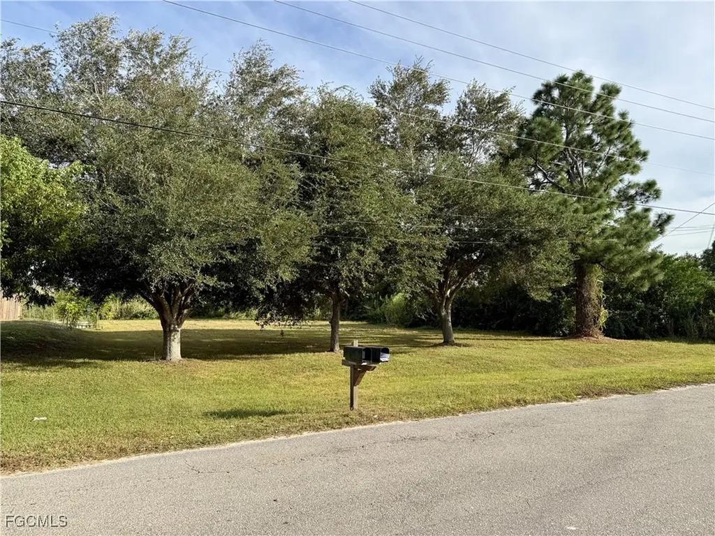 4540 Golfview Boulevard Lehigh Acres FL 33973