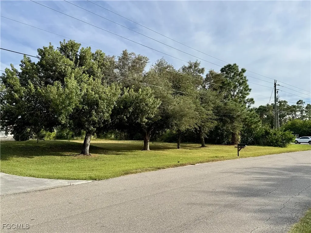 4540 Golfview Boulevard Lehigh Acres FL 33973