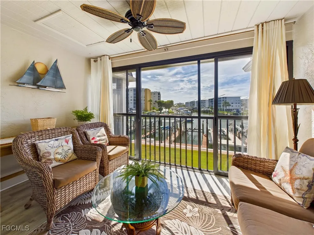 Fort Myers Beach FL, 200 Lenell Road, Unit 225