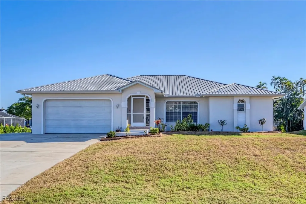 17585 Blackfriar Drive Fort Myers FL 33908