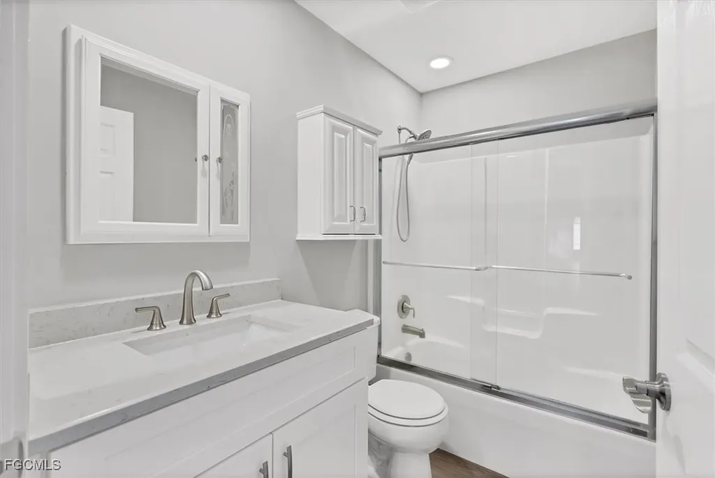 17585 Blackfriar Drive Fort Myers FL 33908