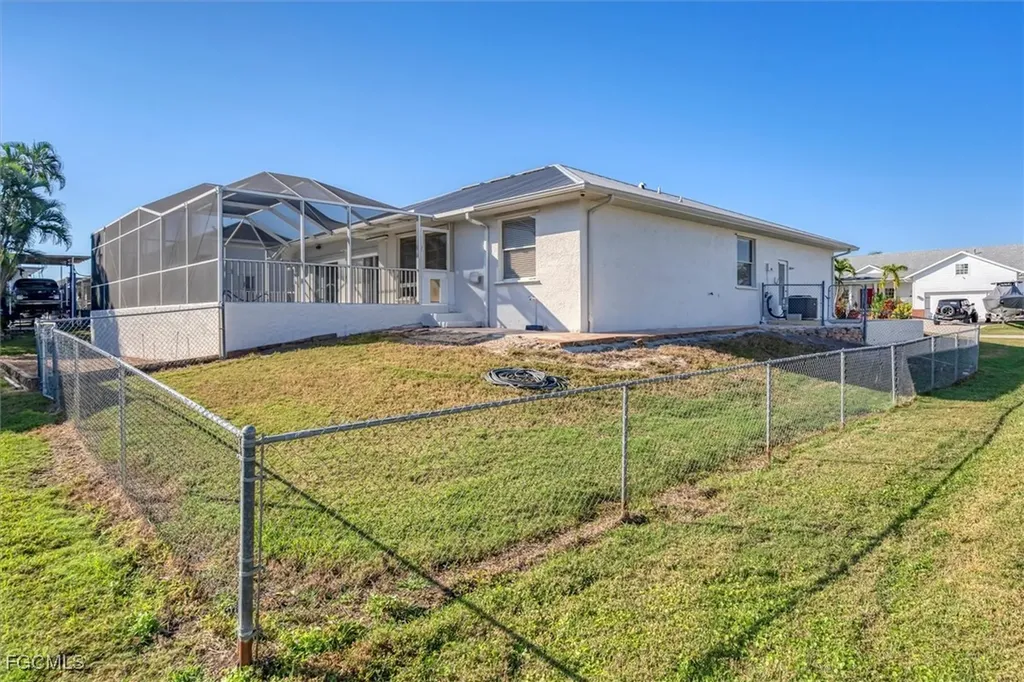 17585 Blackfriar Drive Fort Myers FL 33908