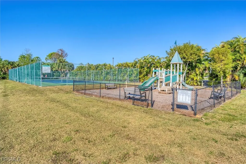 17585 Blackfriar Drive Fort Myers FL 33908