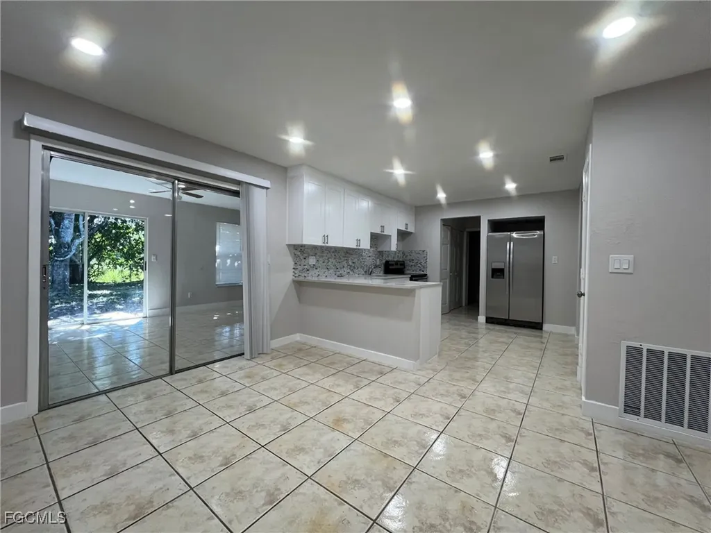 4033 School Circle Labelle FL 33935