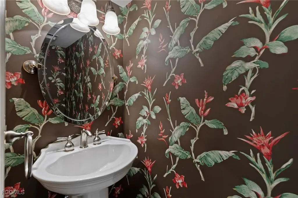 27163 Kindlewood Lane Bonita Springs FL 34134