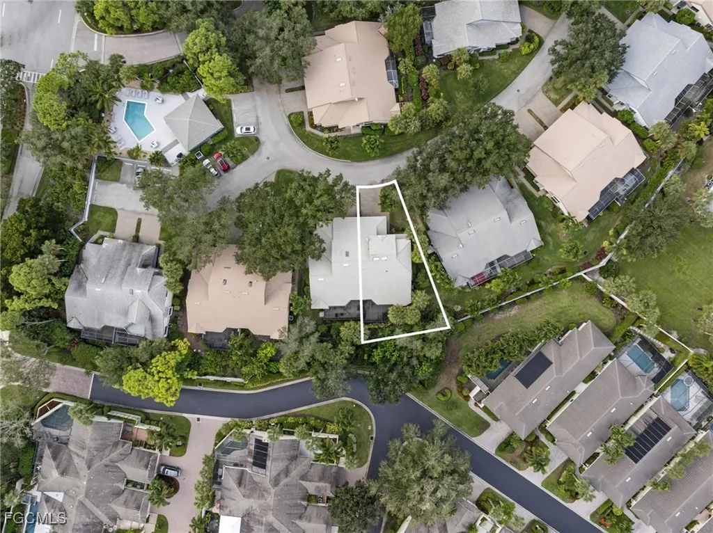 27163 Kindlewood Lane Bonita Springs FL 34134