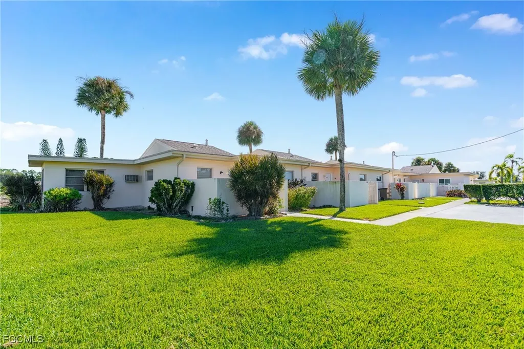 706 Joel Boulevard Lehigh Acres FL 33936