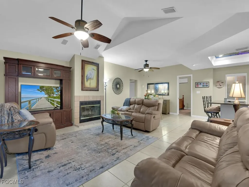 1891 Seminole Harbor Drive Alva FL 33920