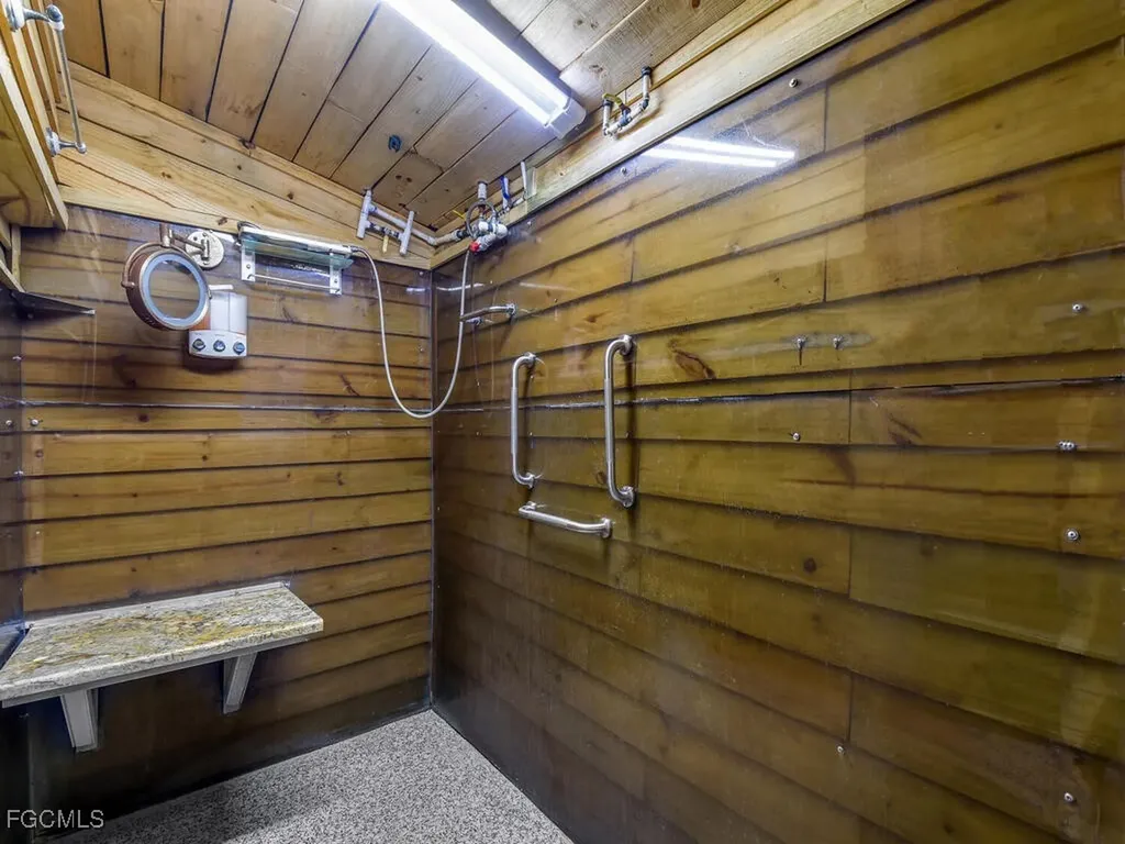 1891 Seminole Harbor Drive Alva FL 33920