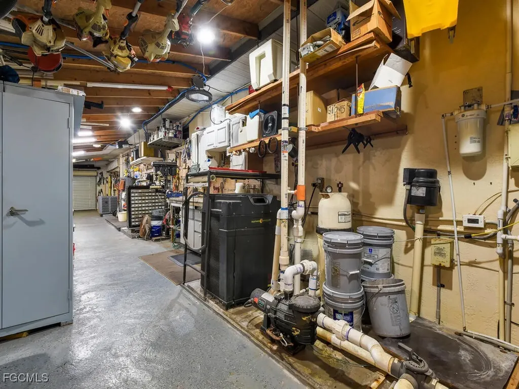 1891 Seminole Harbor Drive Alva FL 33920