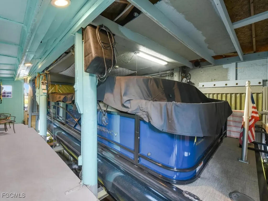 1891 Seminole Harbor Drive Alva FL 33920