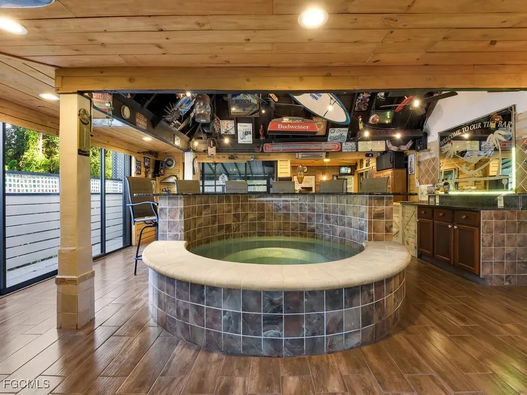 1891 Seminole Harbor Drive Alva FL 33920