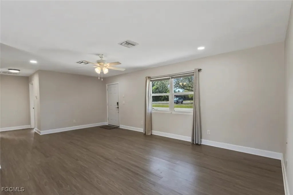 18417 Lee Road Fort Myers FL 33967