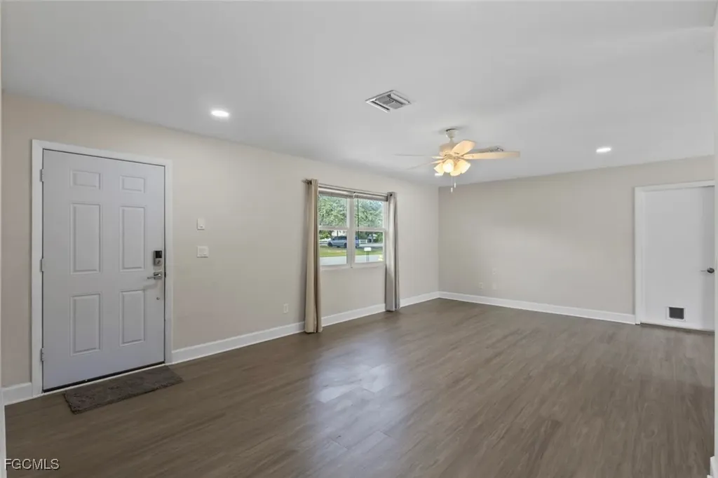 18417 Lee Road Fort Myers FL 33967