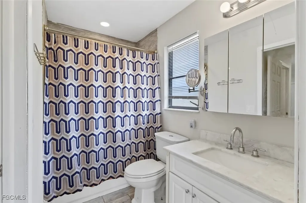 18417 Lee Road Fort Myers FL 33967