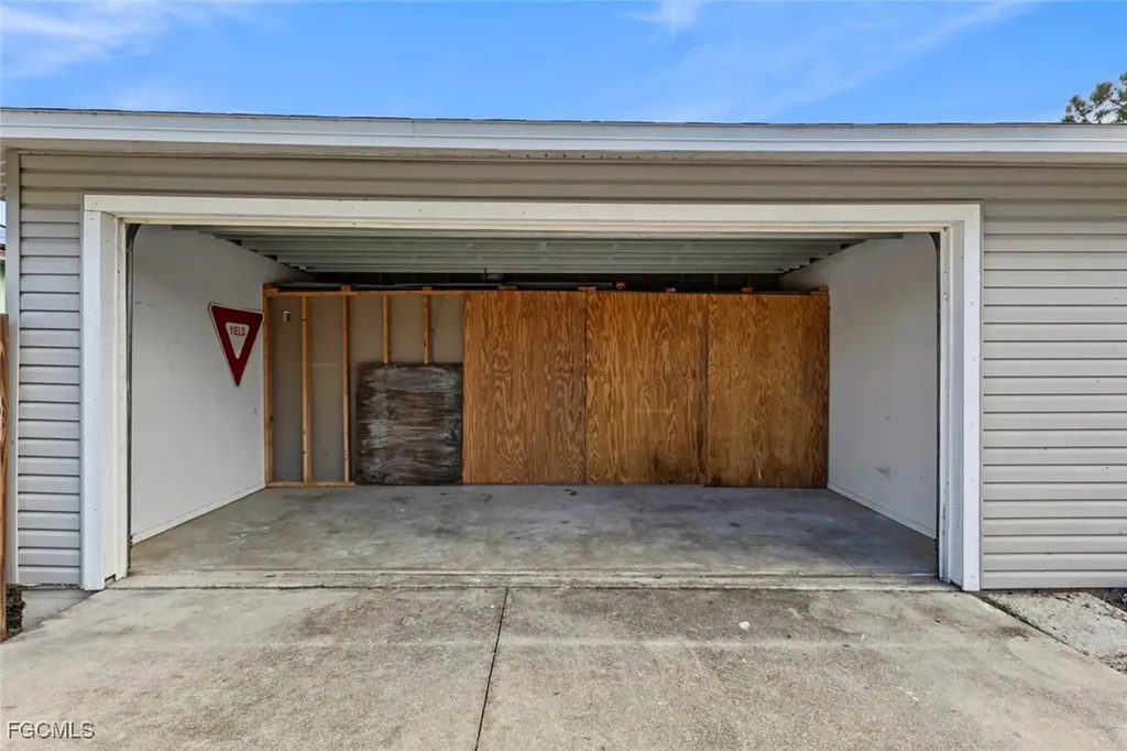 18417 Lee Road Fort Myers FL 33967