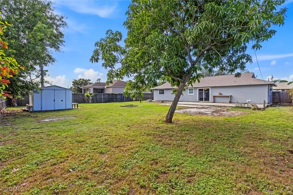 18417 Lee Road Fort Myers FL 33967