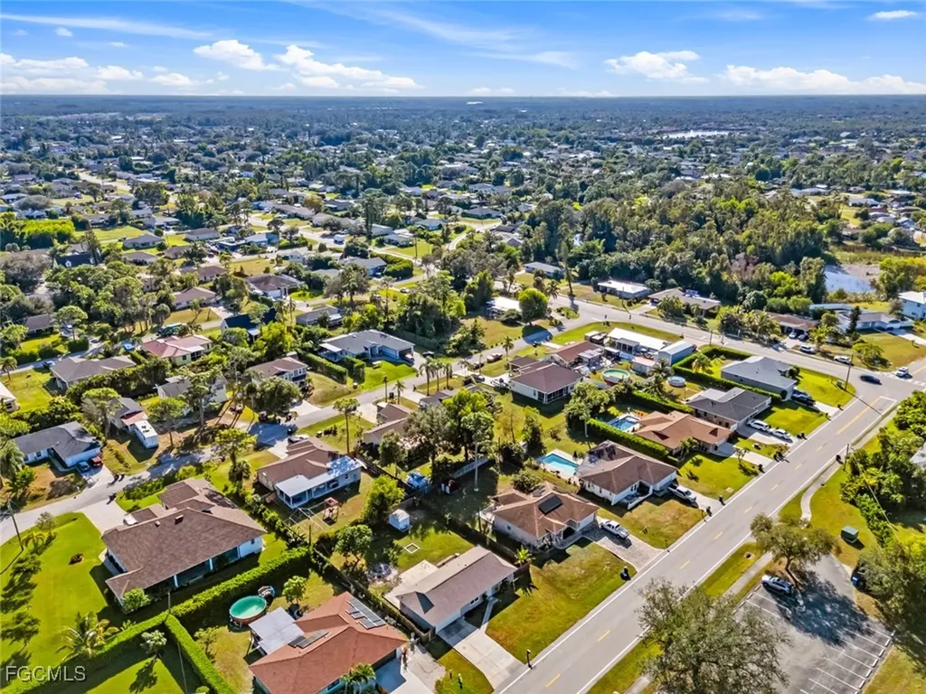 18417 Lee Road Fort Myers FL 33967