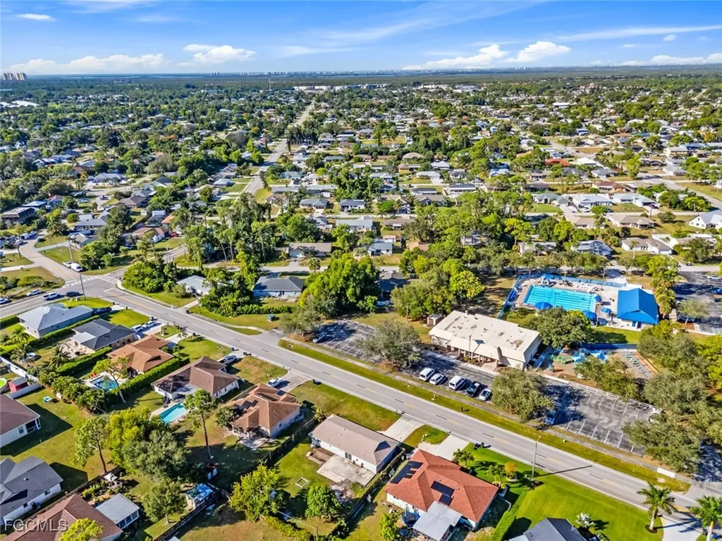 18417 Lee Road Fort Myers FL 33967