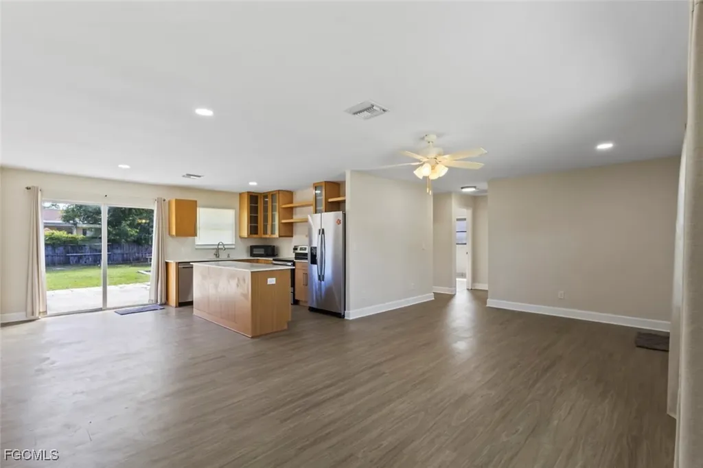 18417 Lee Road Fort Myers FL 33967