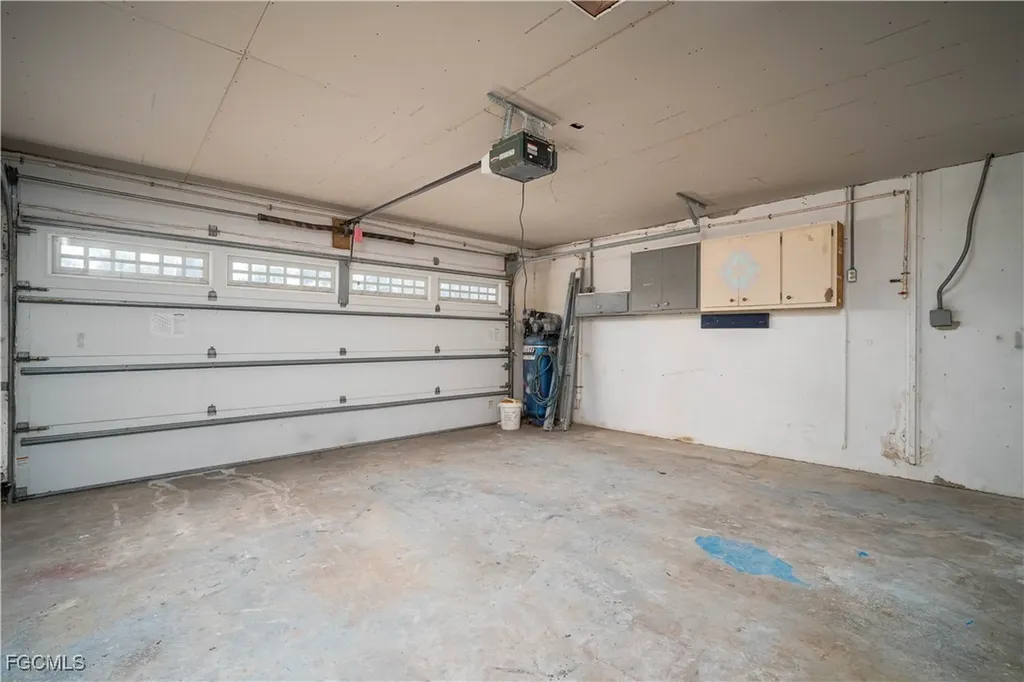 10160 Mcgregor Boulevard Fort Myers FL 33919