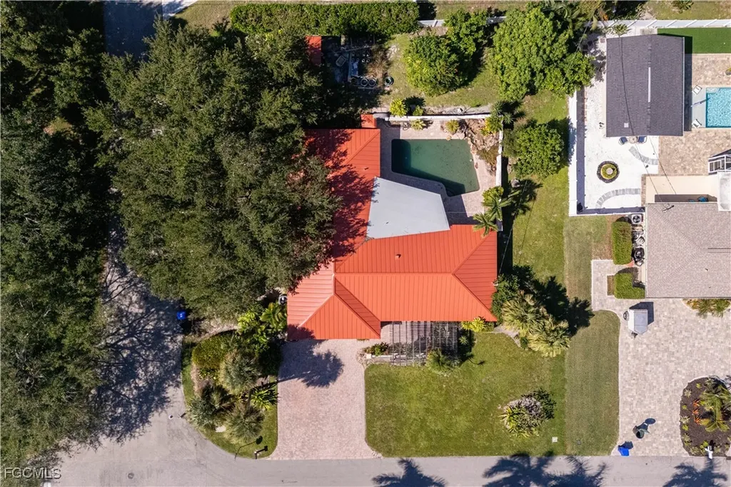 10160 Mcgregor Boulevard Fort Myers FL 33919