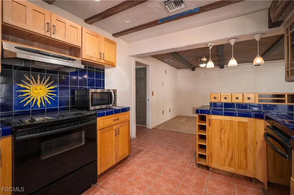 10160 Mcgregor Boulevard Fort Myers FL 33919