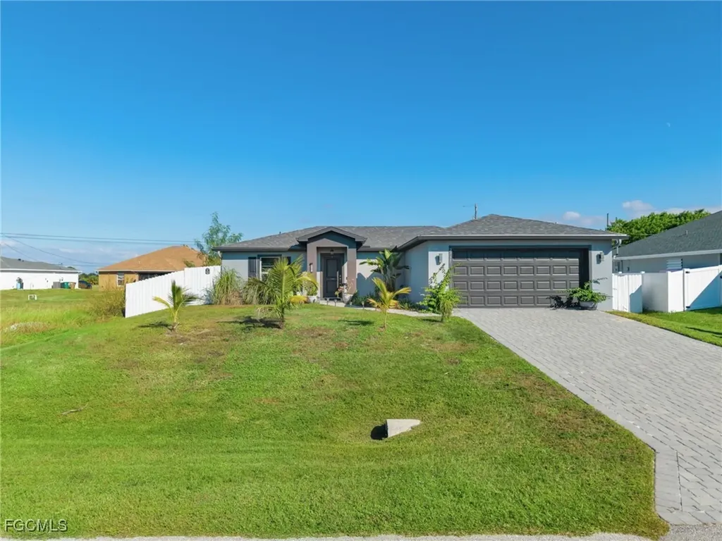 2737 NE 2nd Place Cape Coral FL 33909