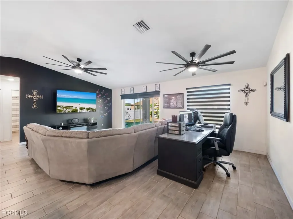 2737 NE 2nd Place Cape Coral FL 33909