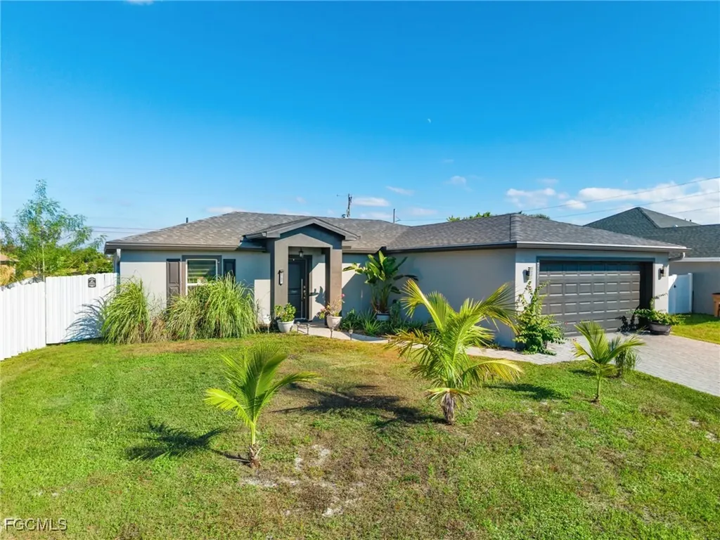 2737 NE 2nd Place Cape Coral FL 33909