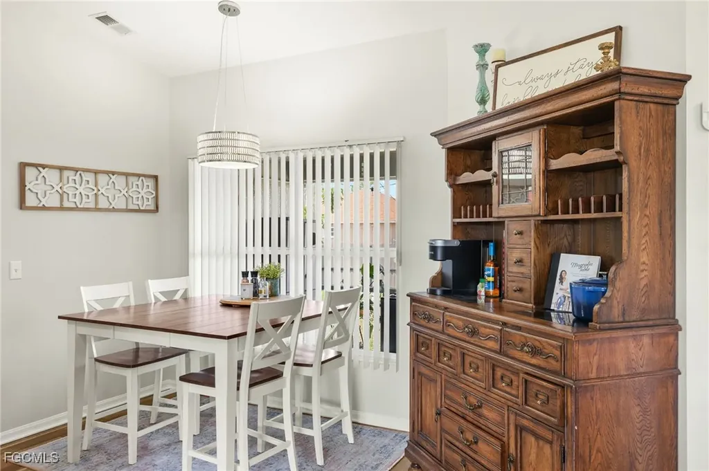 309 NE 30th Terrace Cape Coral FL 33909