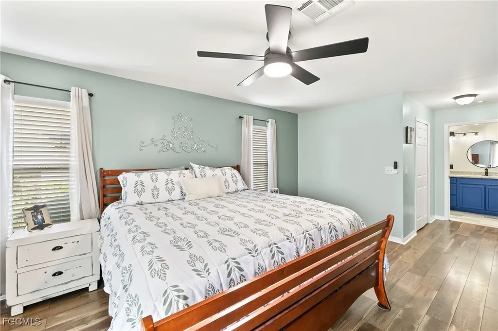 309 NE 30th Terrace Cape Coral FL 33909