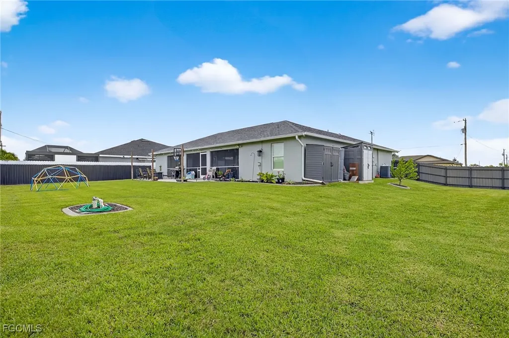 309 NE 30th Terrace Cape Coral FL 33909