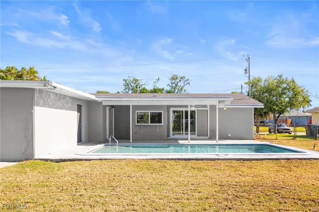 2514 SE 26th Avenue Cape Coral FL 33904