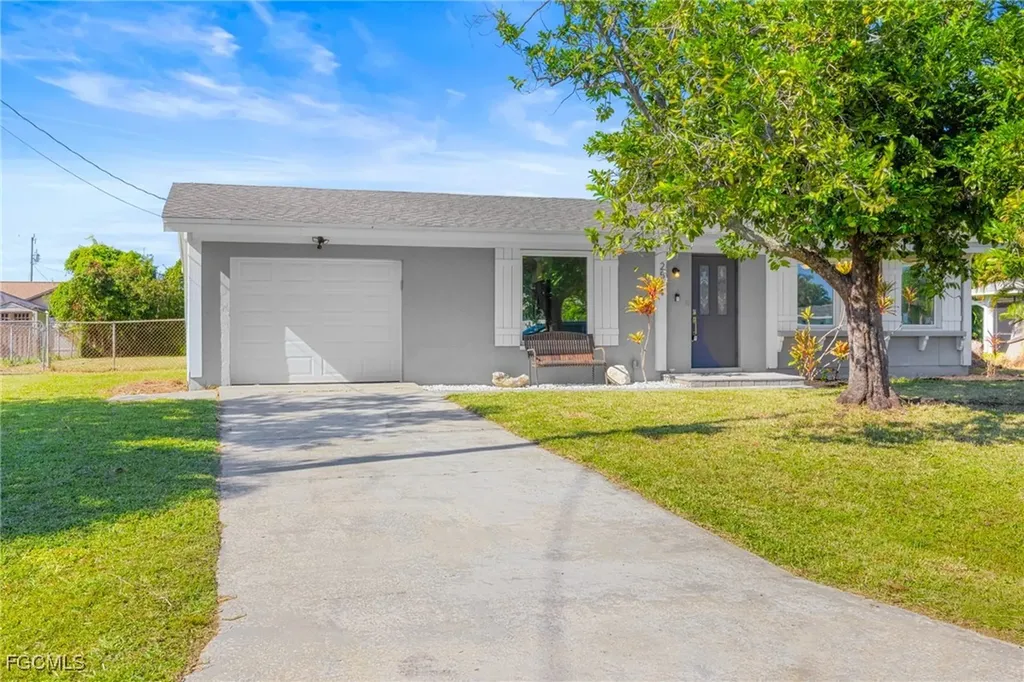 2514 SE 26th Avenue Cape Coral FL 33904