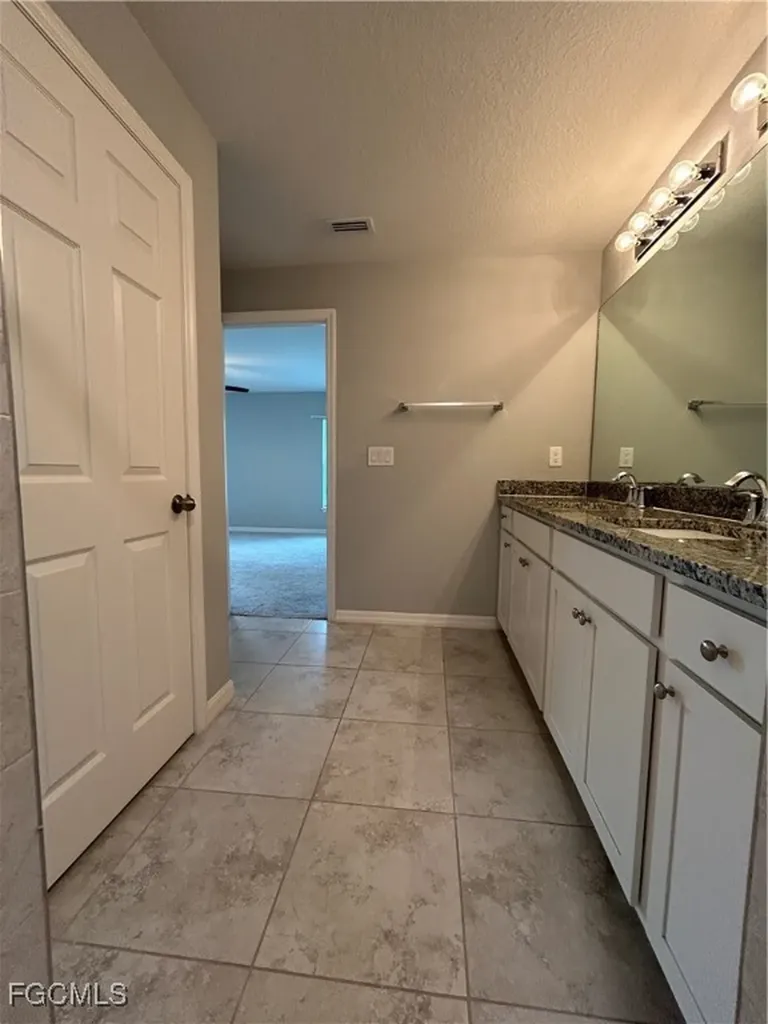 1202 NW 22nd Avenue Cape Coral FL 33993