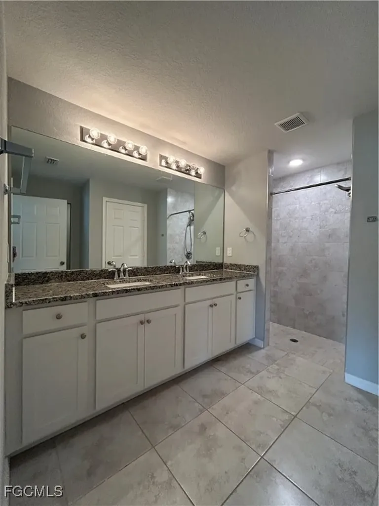 1202 NW 22nd Avenue Cape Coral FL 33993