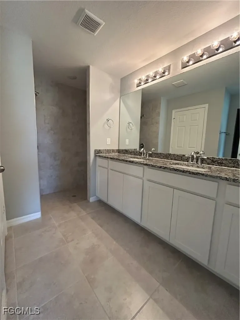 1202 NW 22nd Avenue Cape Coral FL 33993