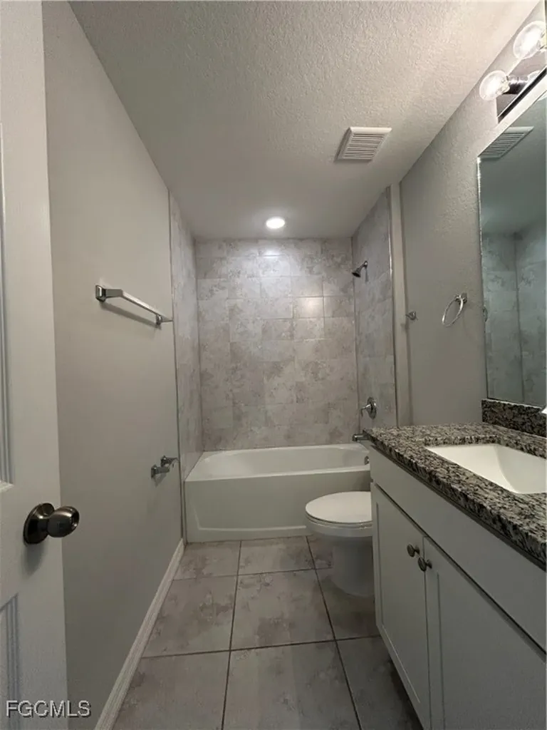 1202 NW 22nd Avenue Cape Coral FL 33993