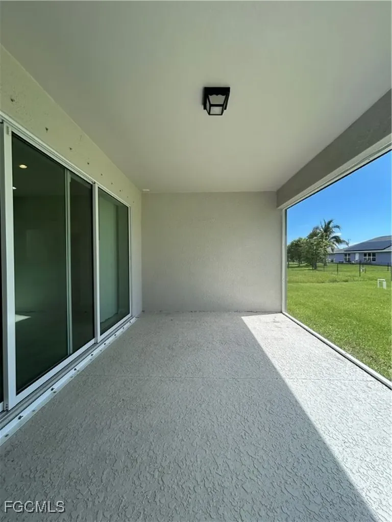 1202 NW 22nd Avenue Cape Coral FL 33993